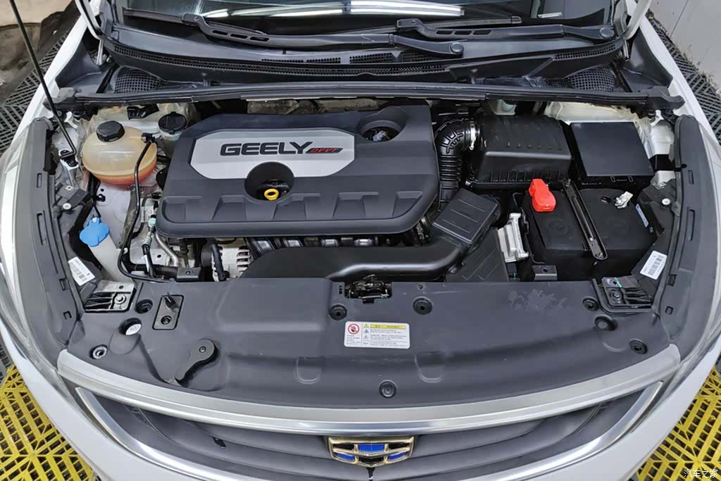Geely Emgrand, 2018 10