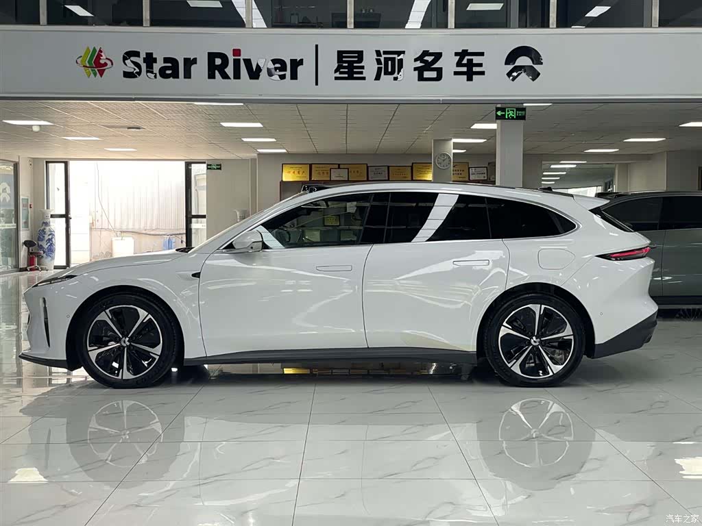 NIO ET5, 2023 все фото