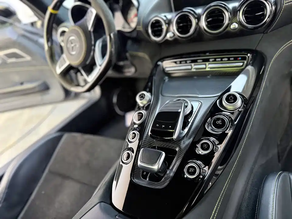 Mercedes-Benz AMG GT Mercedes-Benz AMG GT