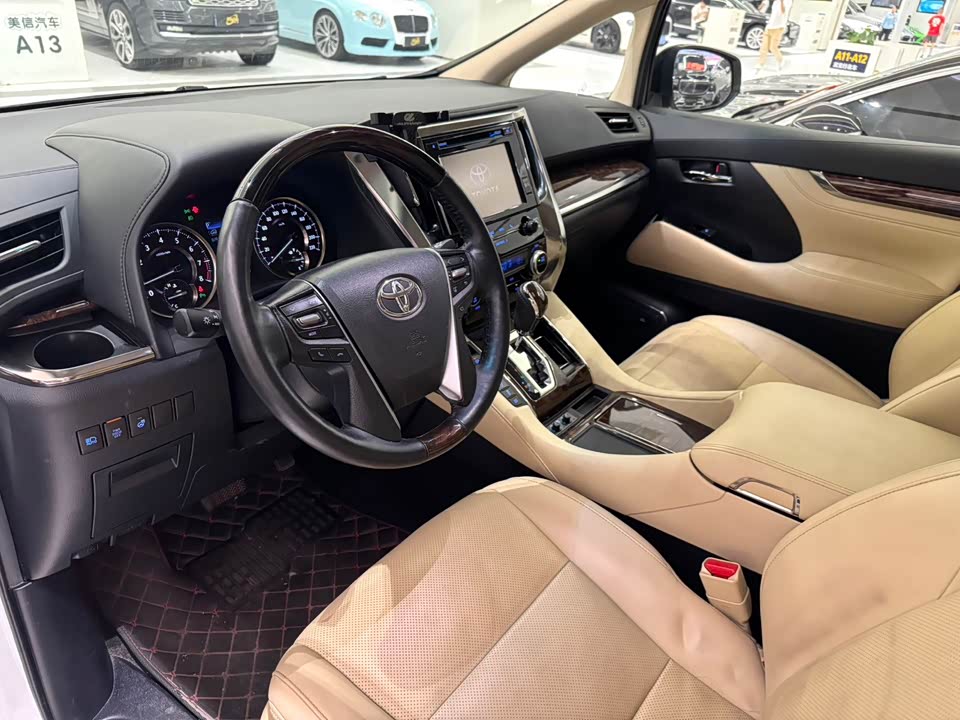 Toyota Elfa Toyota Elfa