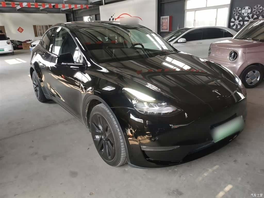 Tesla Model Y, 2022 4