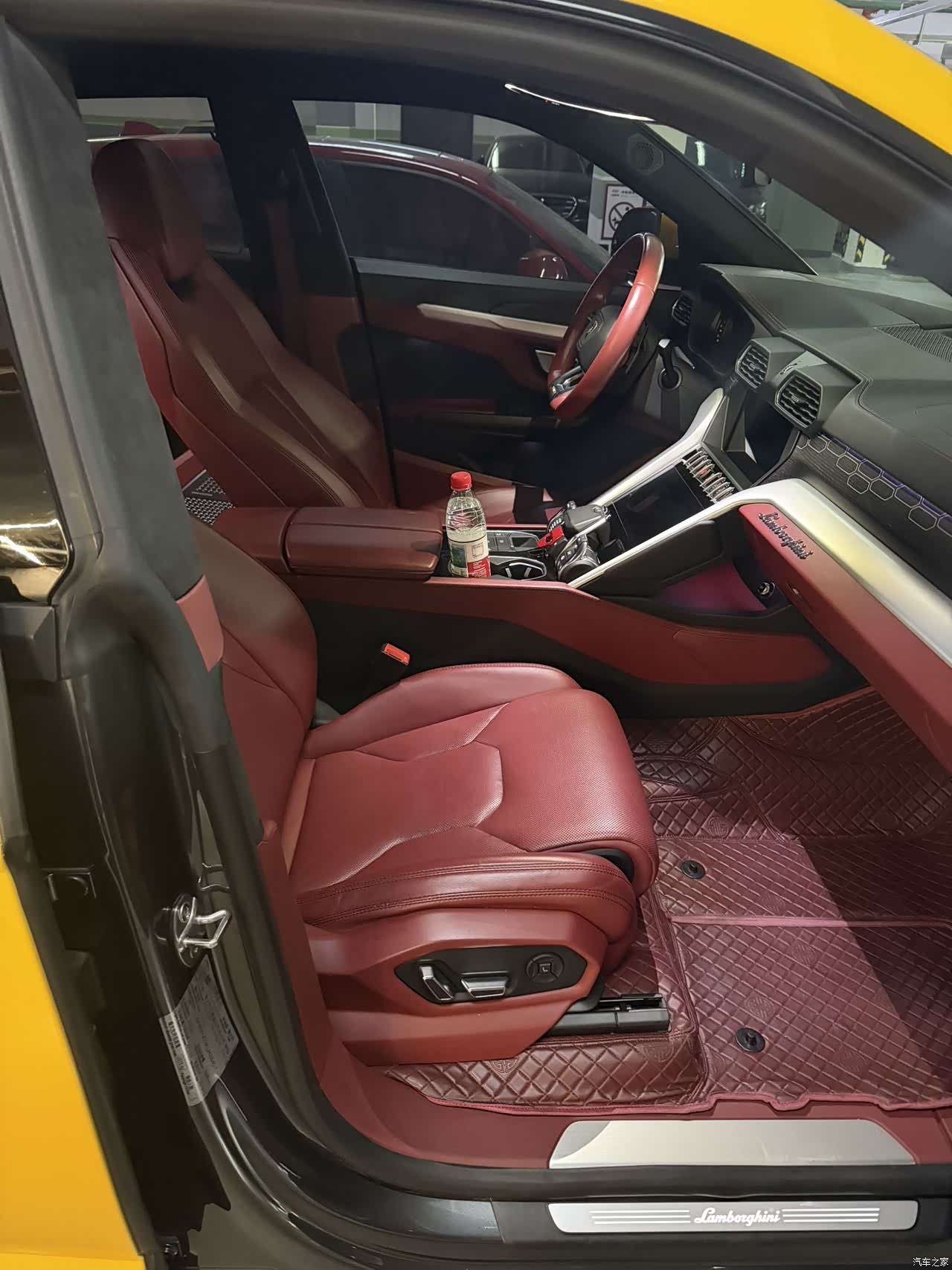 Lamborghini Urus, 2019 все фото