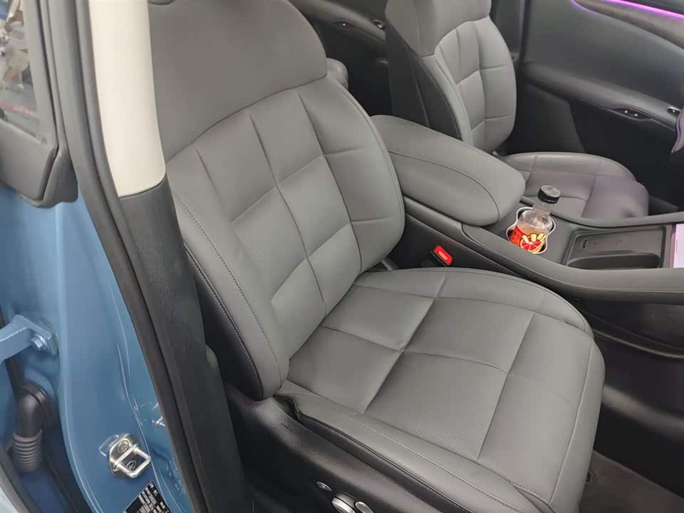 IM Motors Zhiji LS6 IM Motors Zhiji LS6