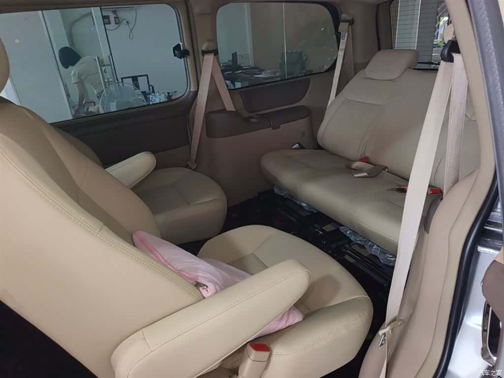 Buick GL8, 2014 17