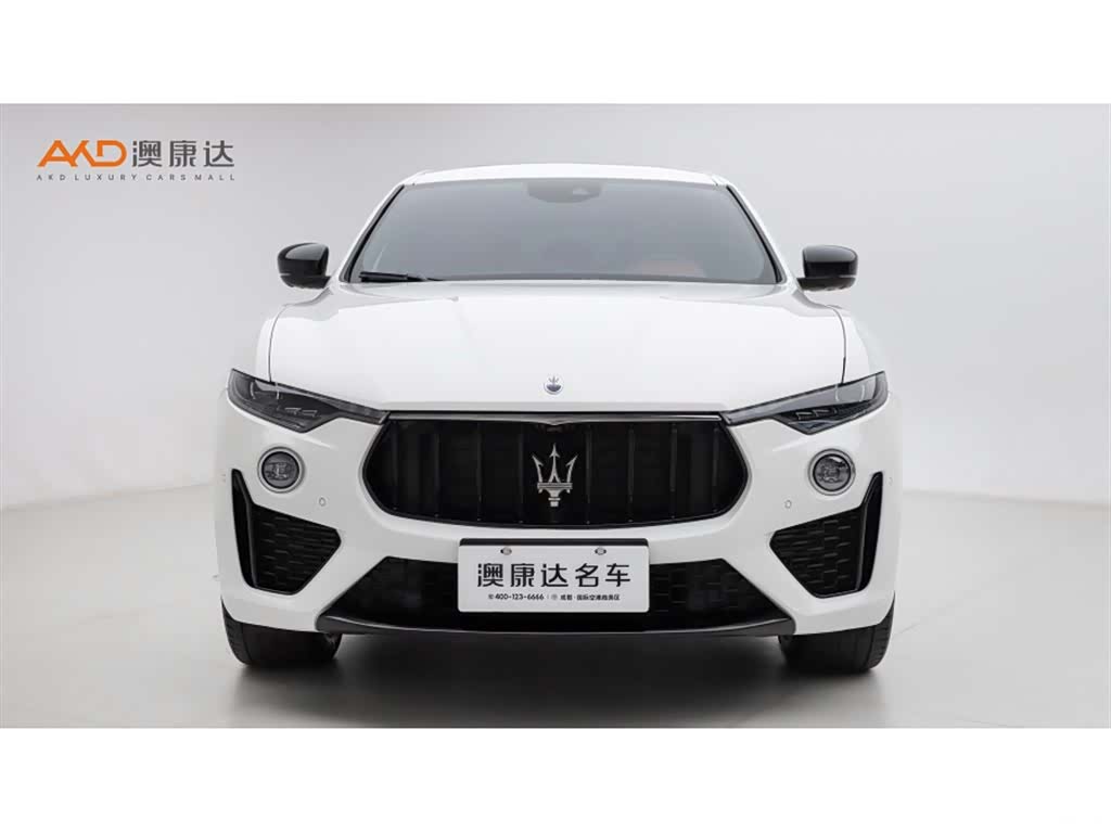 Maserati Levante, 2022 2