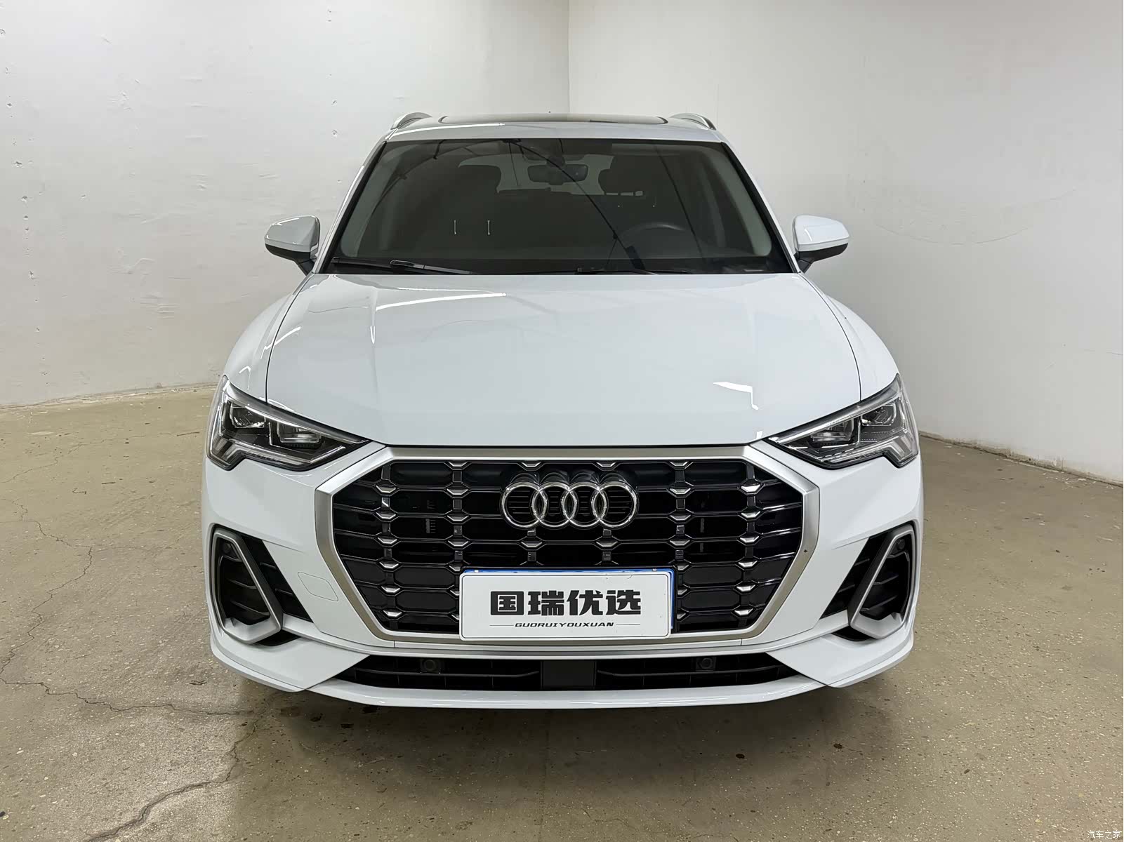 Audi Q3, 2022 2