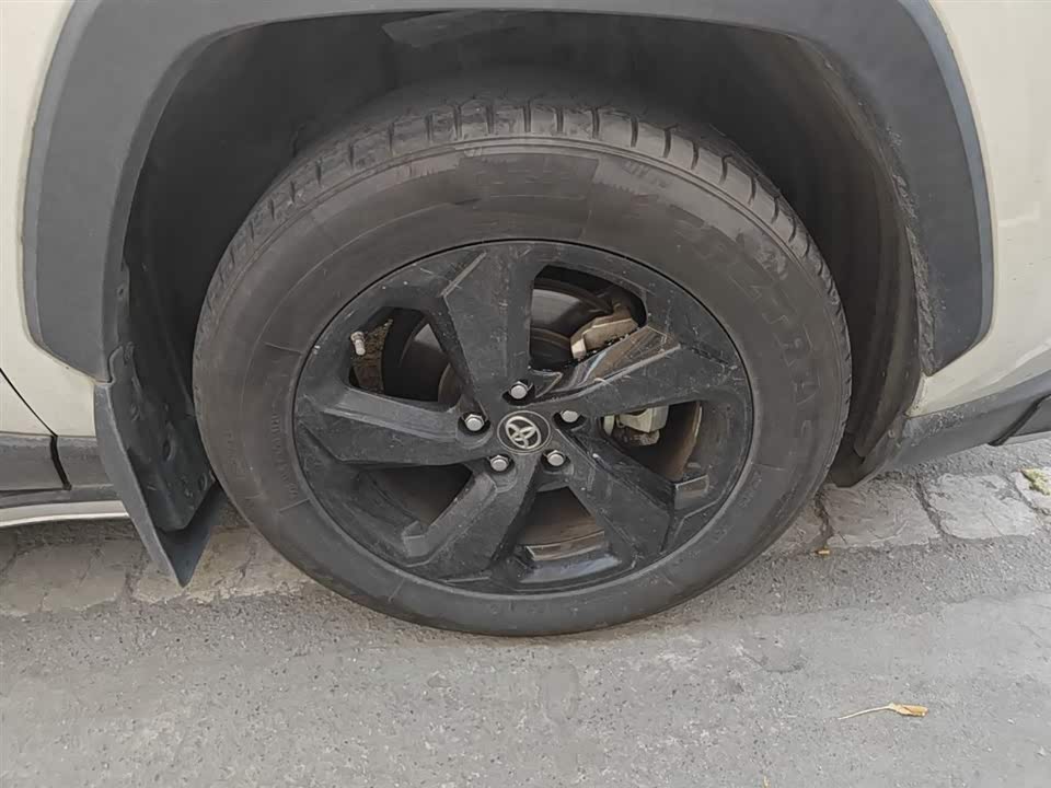 Toyota RAV4 Rongfang