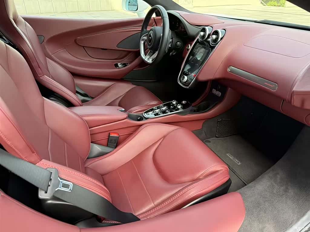 McLaren GT, 2023 все фото