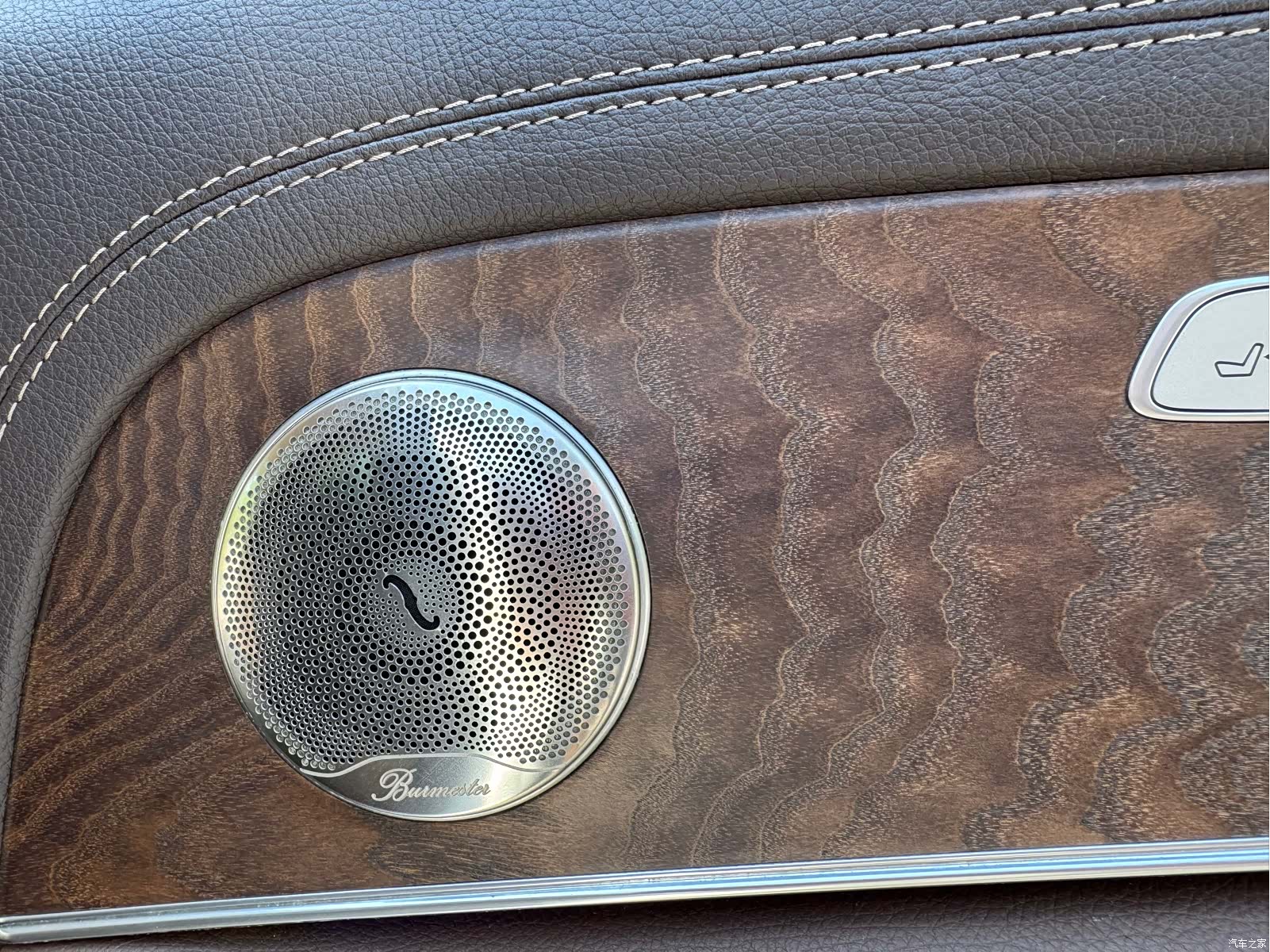 Mercedes-Benz E-Class, 2019 10