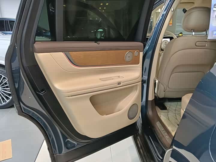 AITO M9 2024 zeng cheng Ultra ban 42kWh 6 seats ban