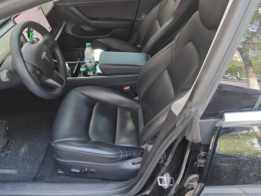 Tesla Model 3 Tesla Model 3