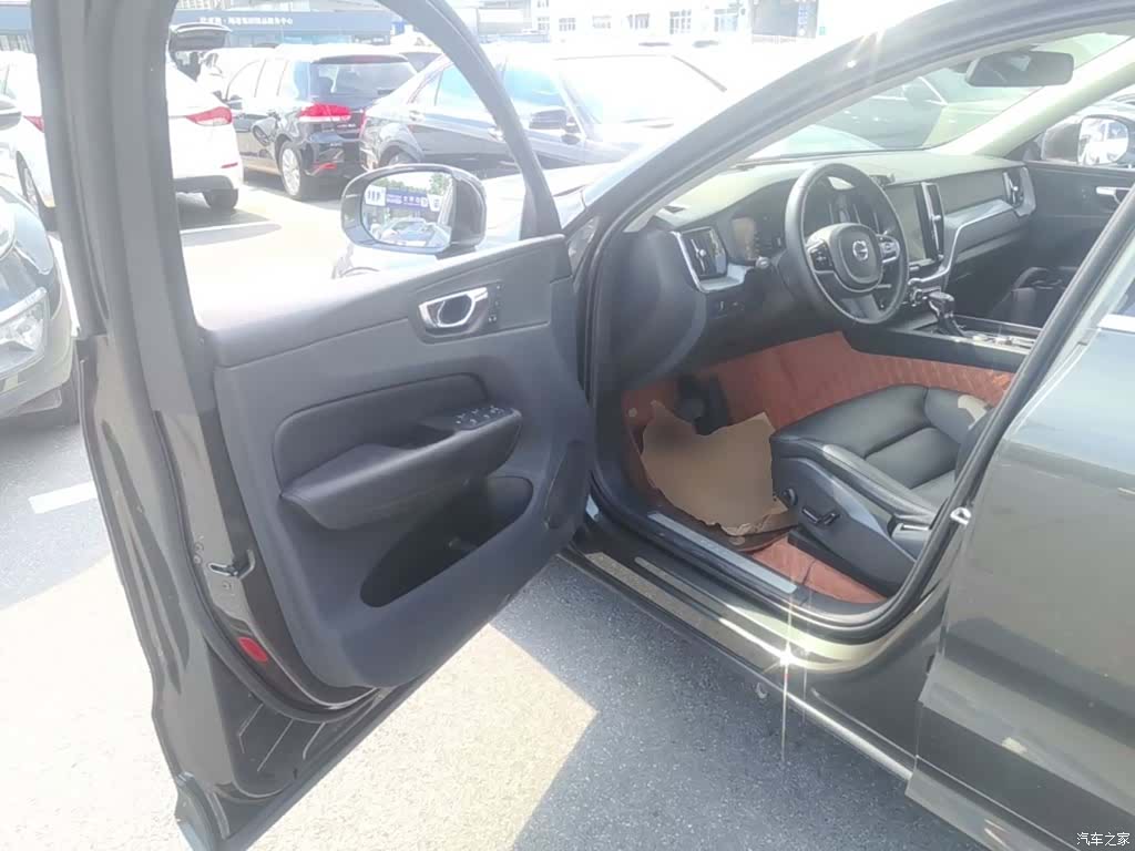 Volvo XC60, 2018 16