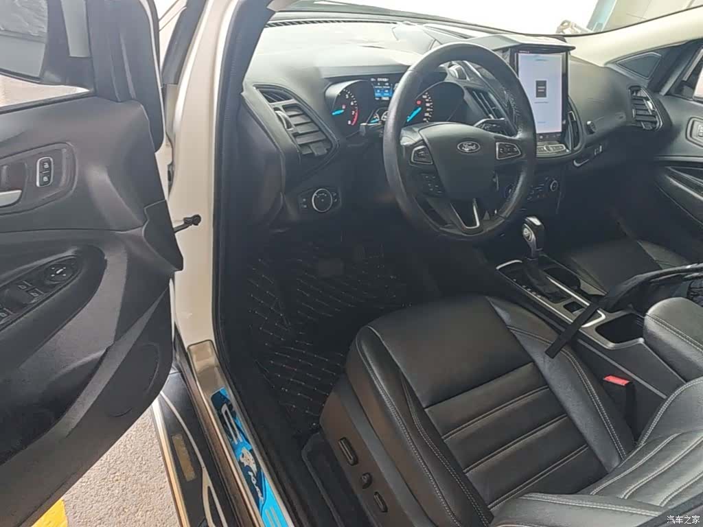 Ford Kuga, 2019 16