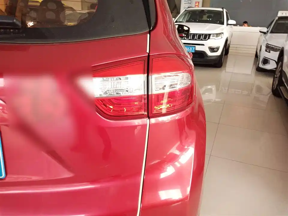 Changan CS15