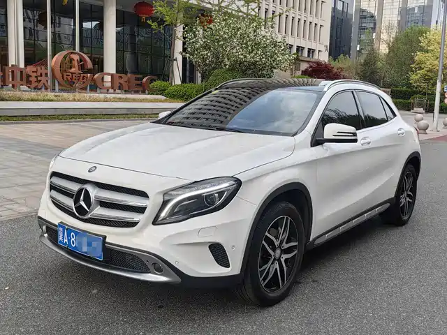 Mercedes-Benz GLA 2017 — купить из Китая под заказ