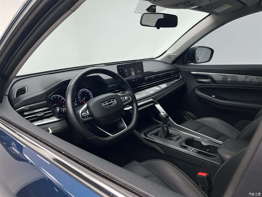 Geely X6, 2022 8