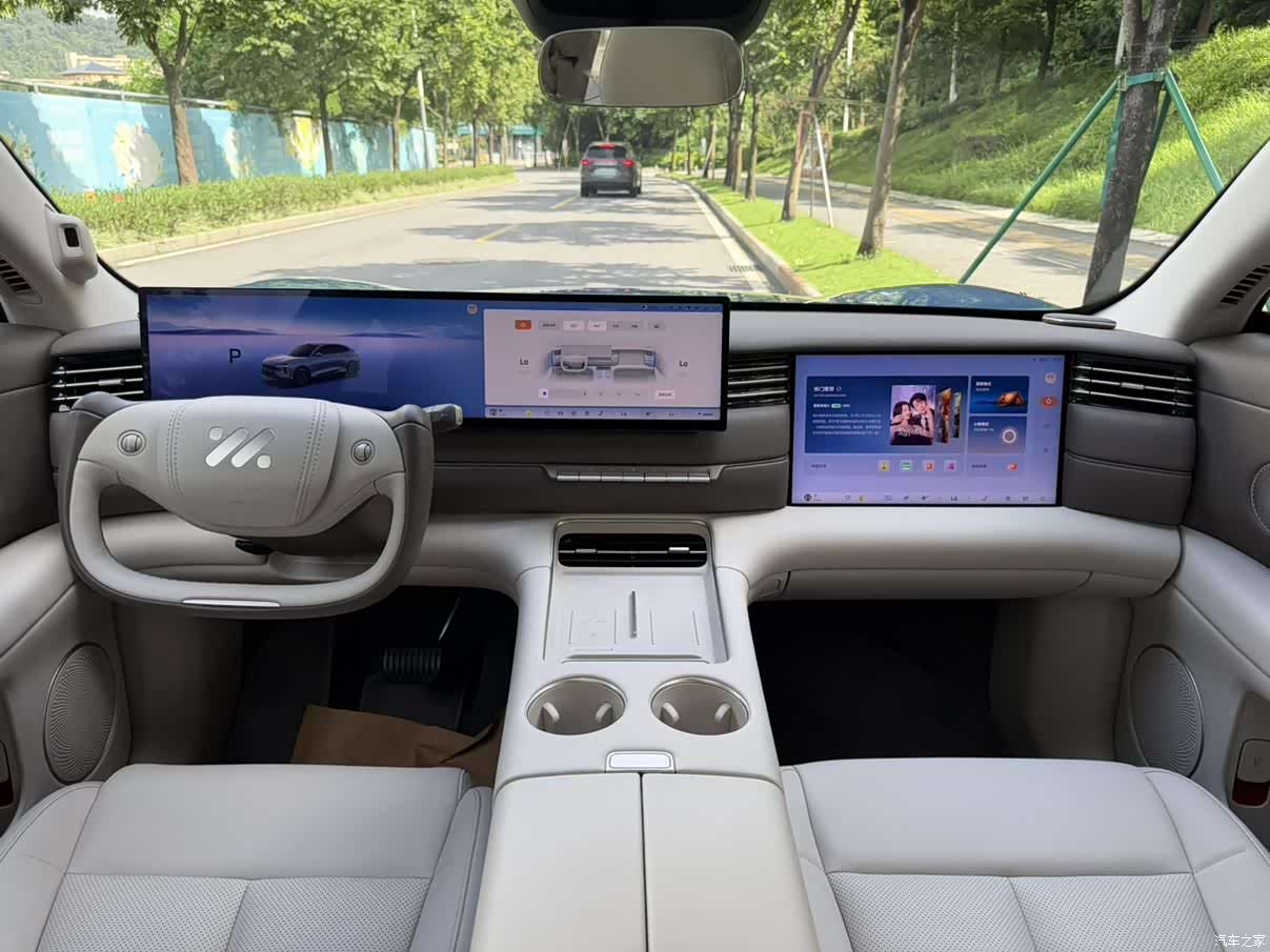 IM Motors LS6, 2025 10