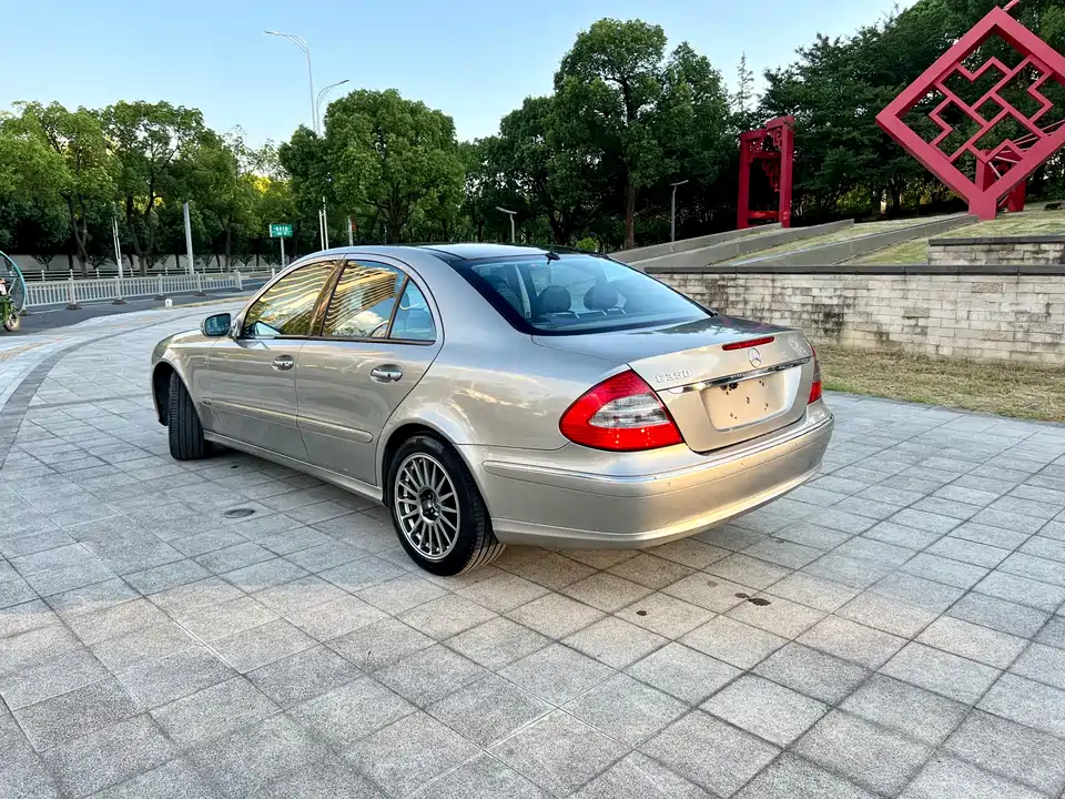 Mercedes-Benz E-class Mercedes-Benz E-class