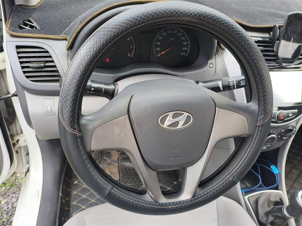 Hyundai Rena