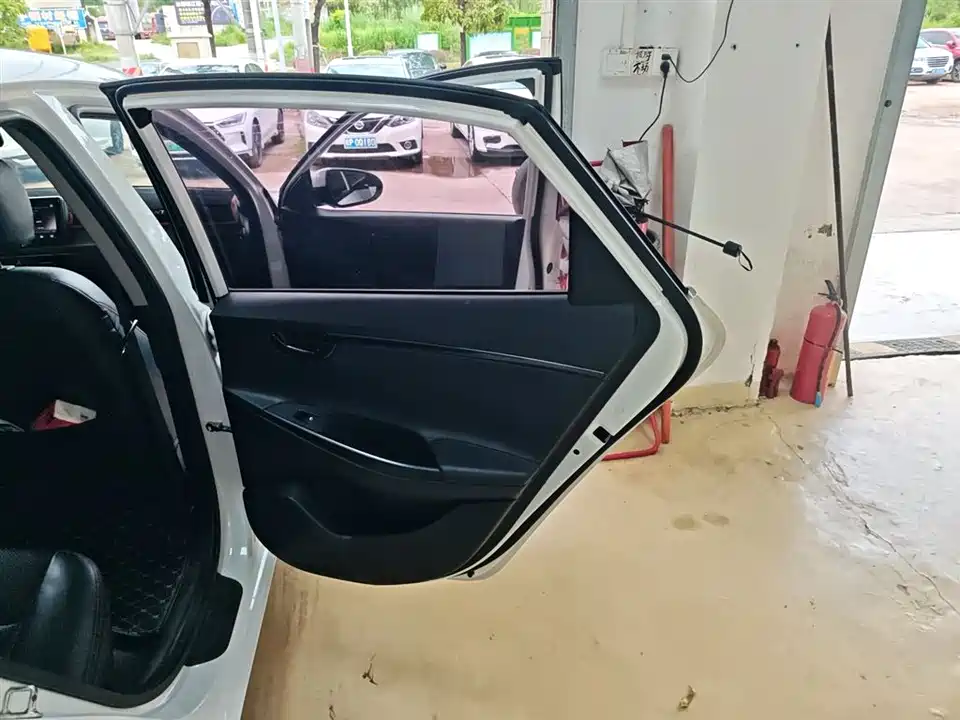 Hyundai Yuedong