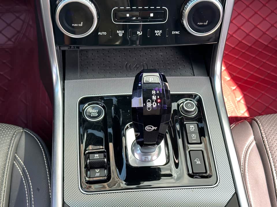 Jaguar XEL Jaguar XEL