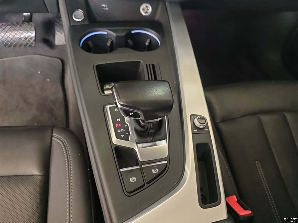 Audi A4L, 2021 14