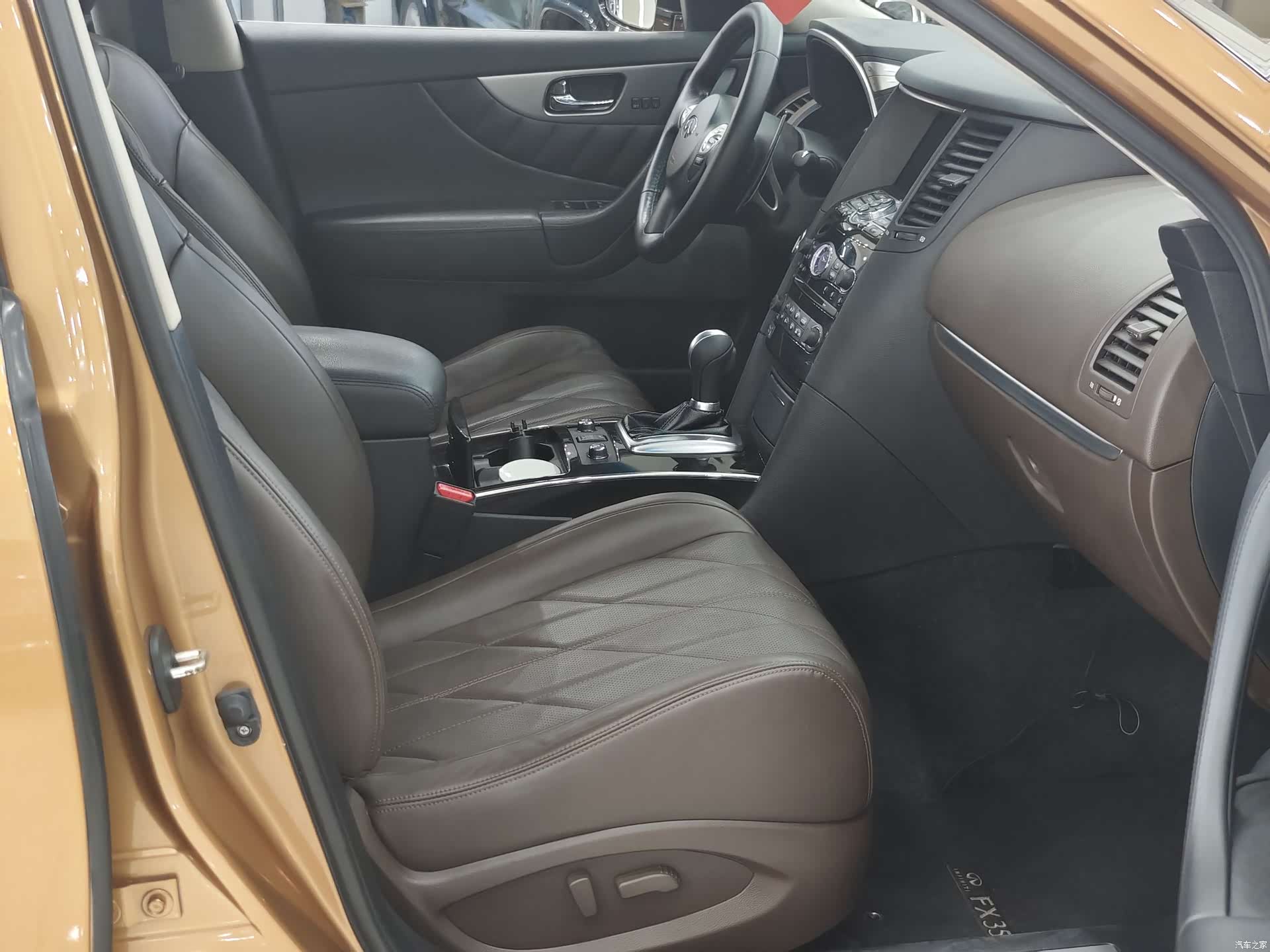 Infiniti FX35, 2013 14
