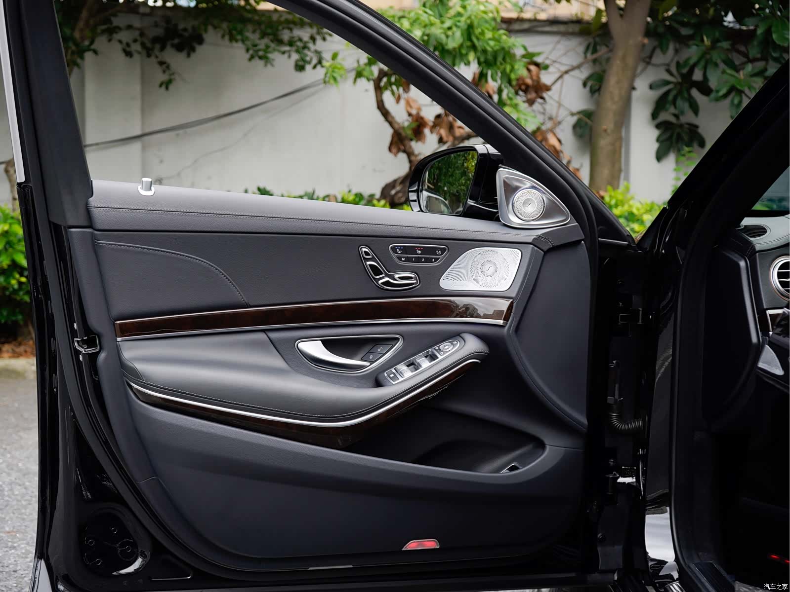 Maybach S-Class, 2020 10