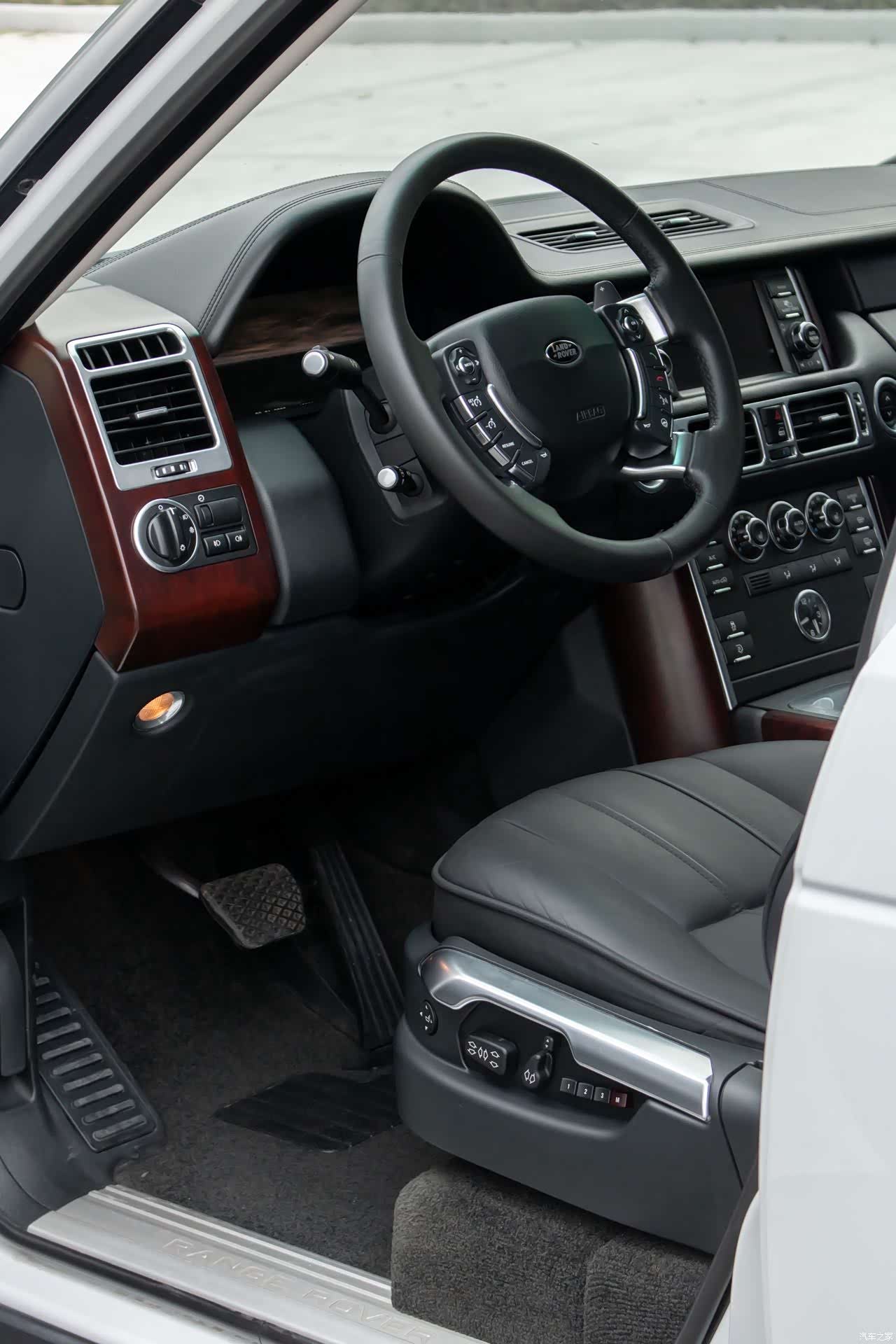 Land Rover Range Rover, 2012 10