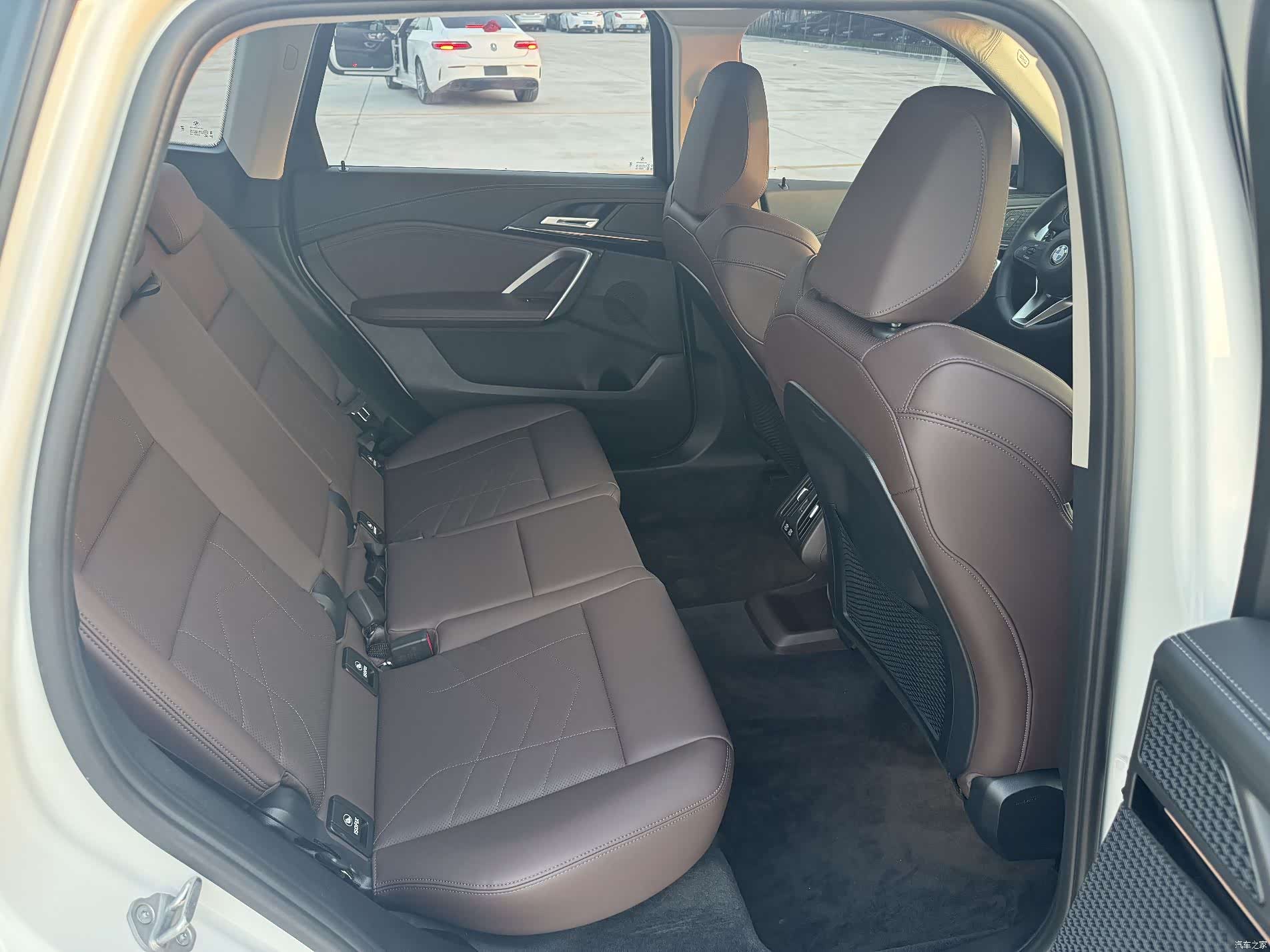 BMW X1, 2023 11