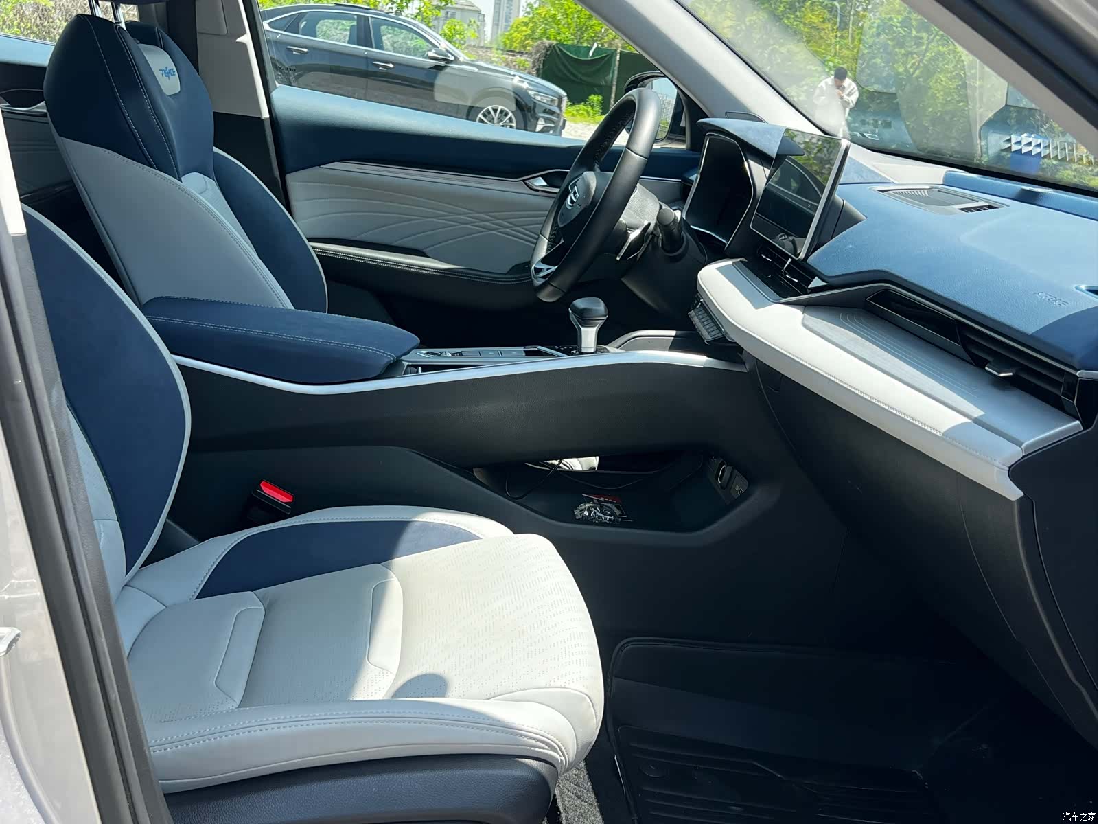 Geely Preface, 2022 12