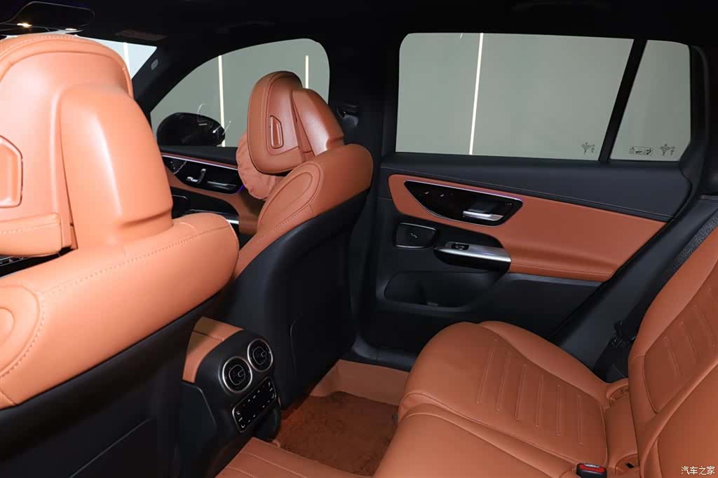 Mercedes-Benz GLC, 2025 23