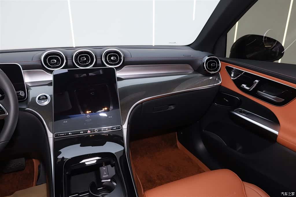 Mercedes-Benz GLC, 2025 все фото