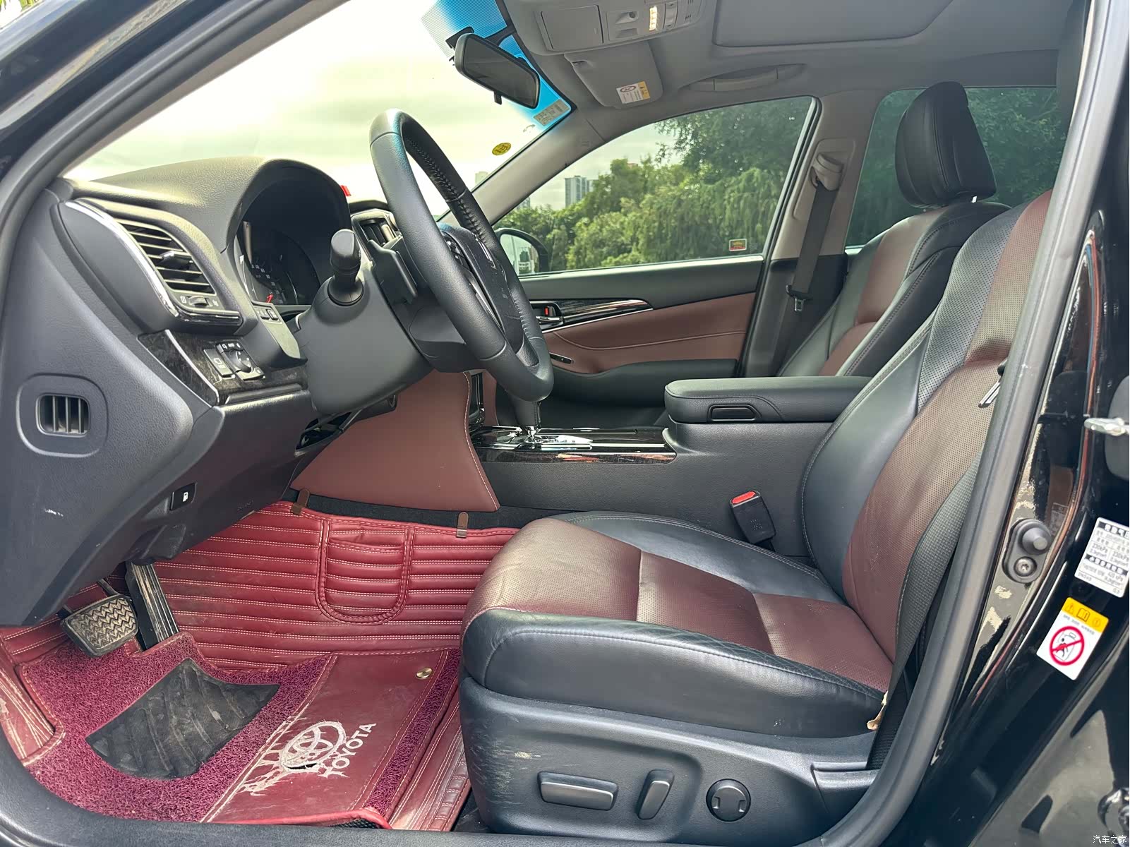 Toyota Crown, 2018 4