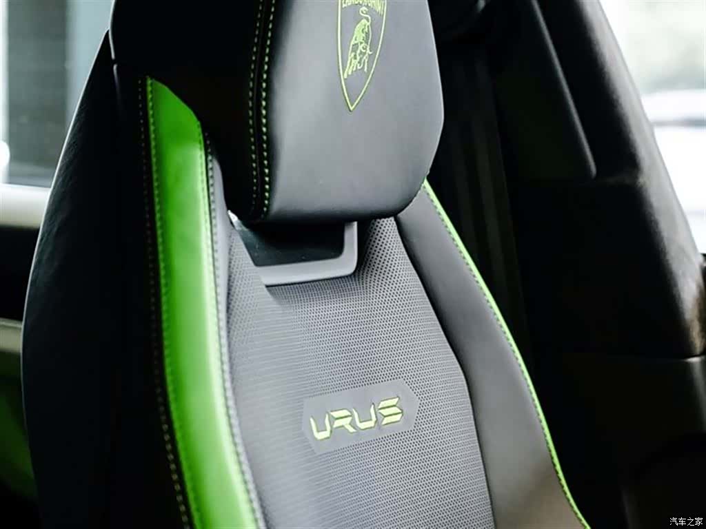 Lamborghini Urus, 2021 все фото