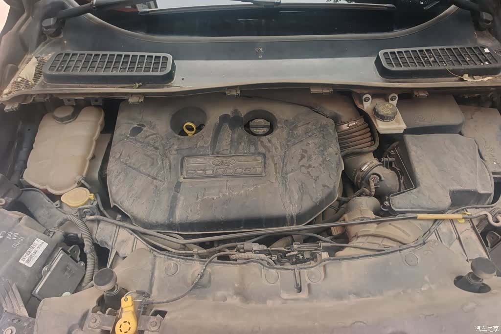 Ford Kuga, 2014 10