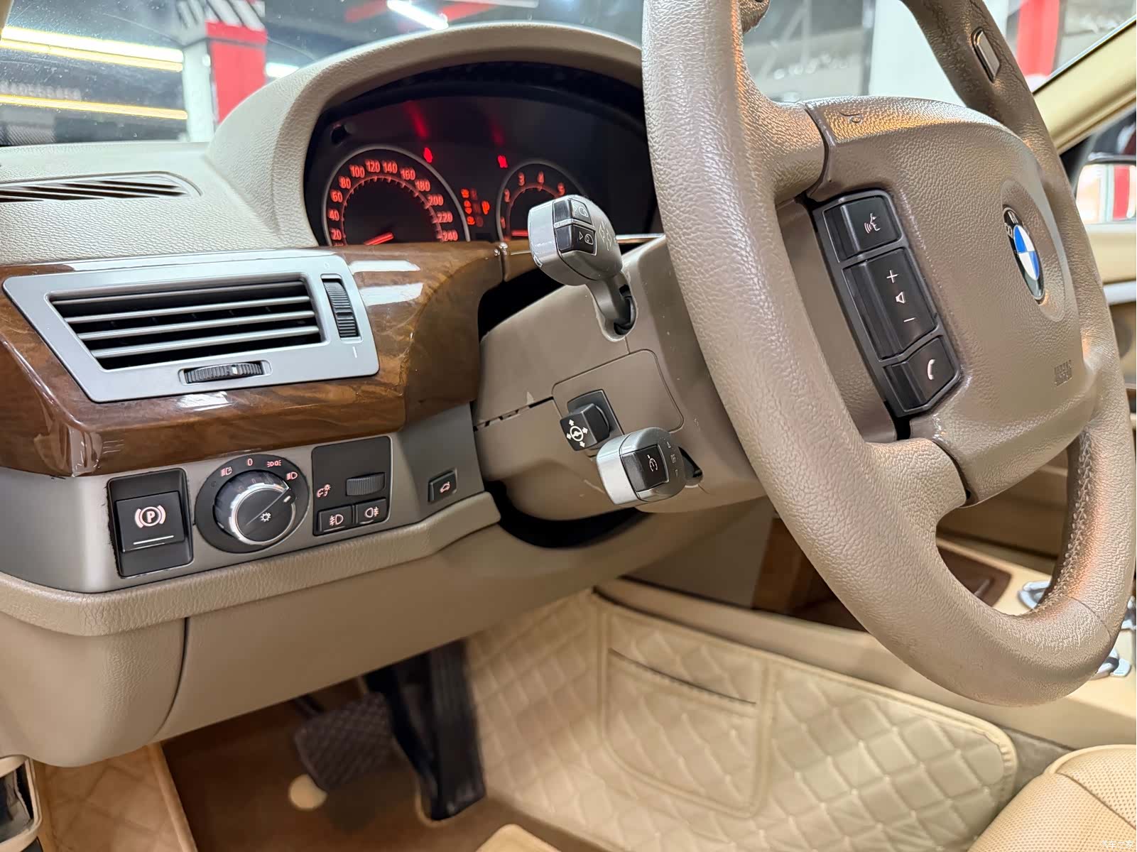 BMW 7 Series, 2005 37