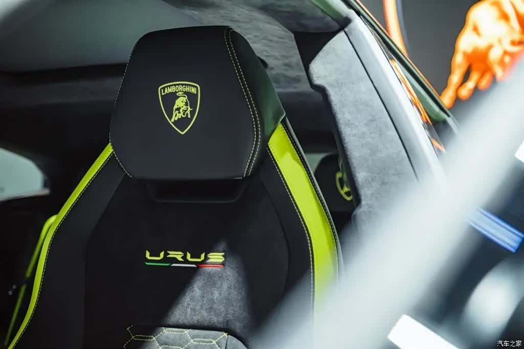 Lamborghini Urus, 2021 10
