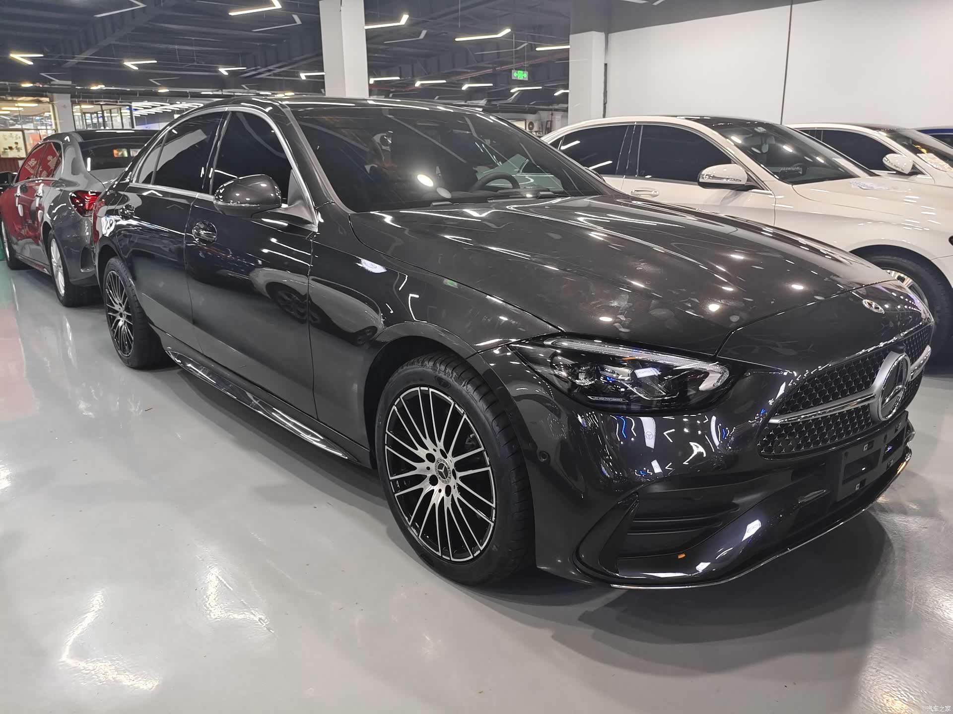 Mercedes-Benz C-Class, 2025 3