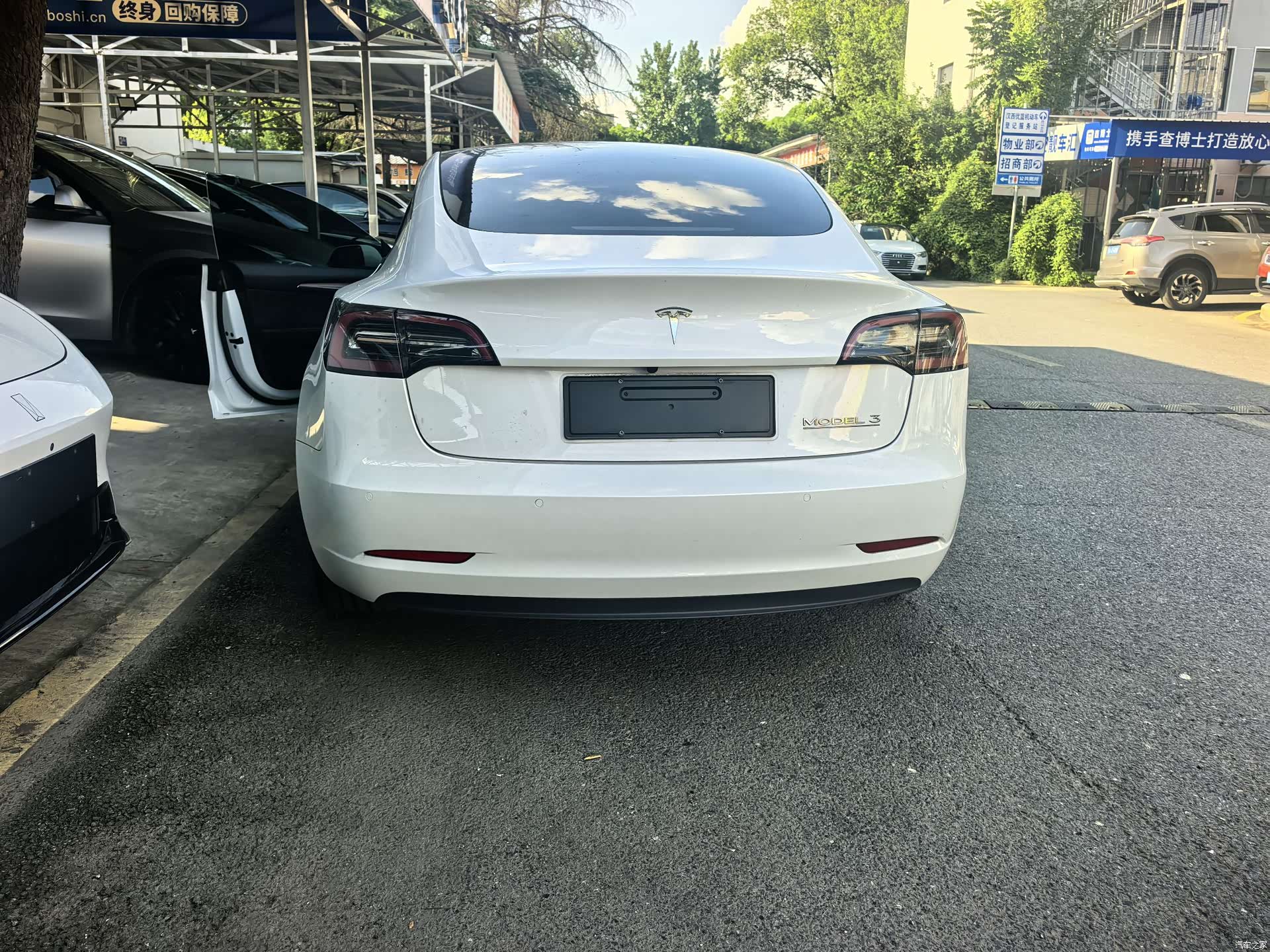 Tesla Model 3, 2022 7