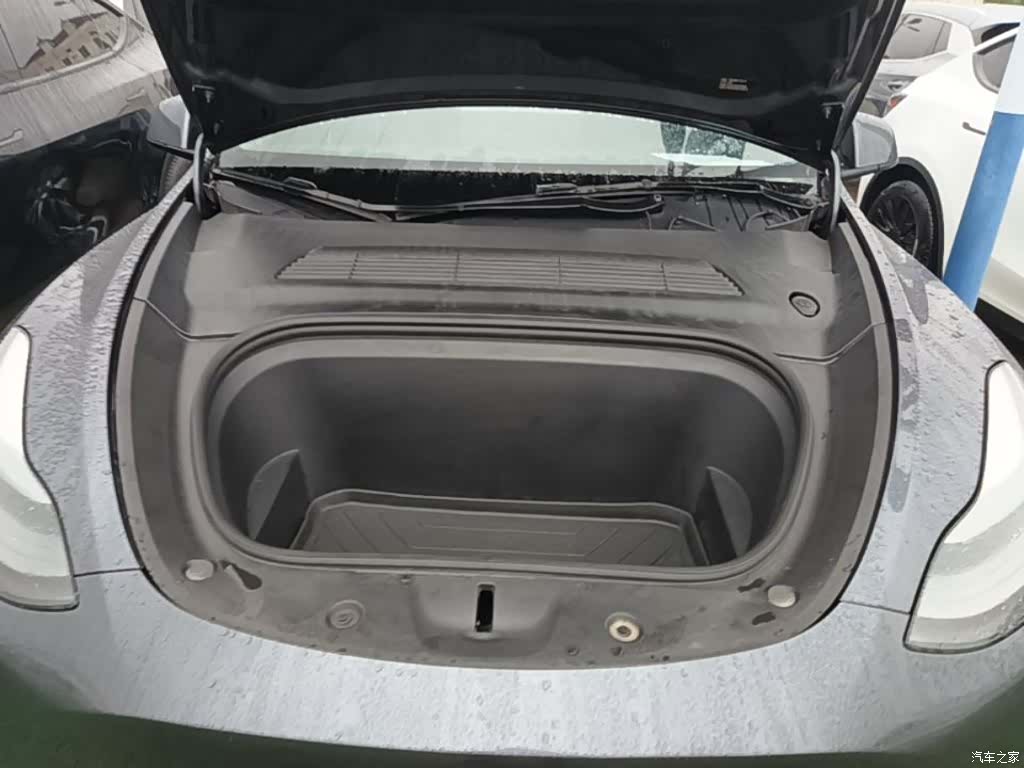 Tesla Model Y, 2021 20