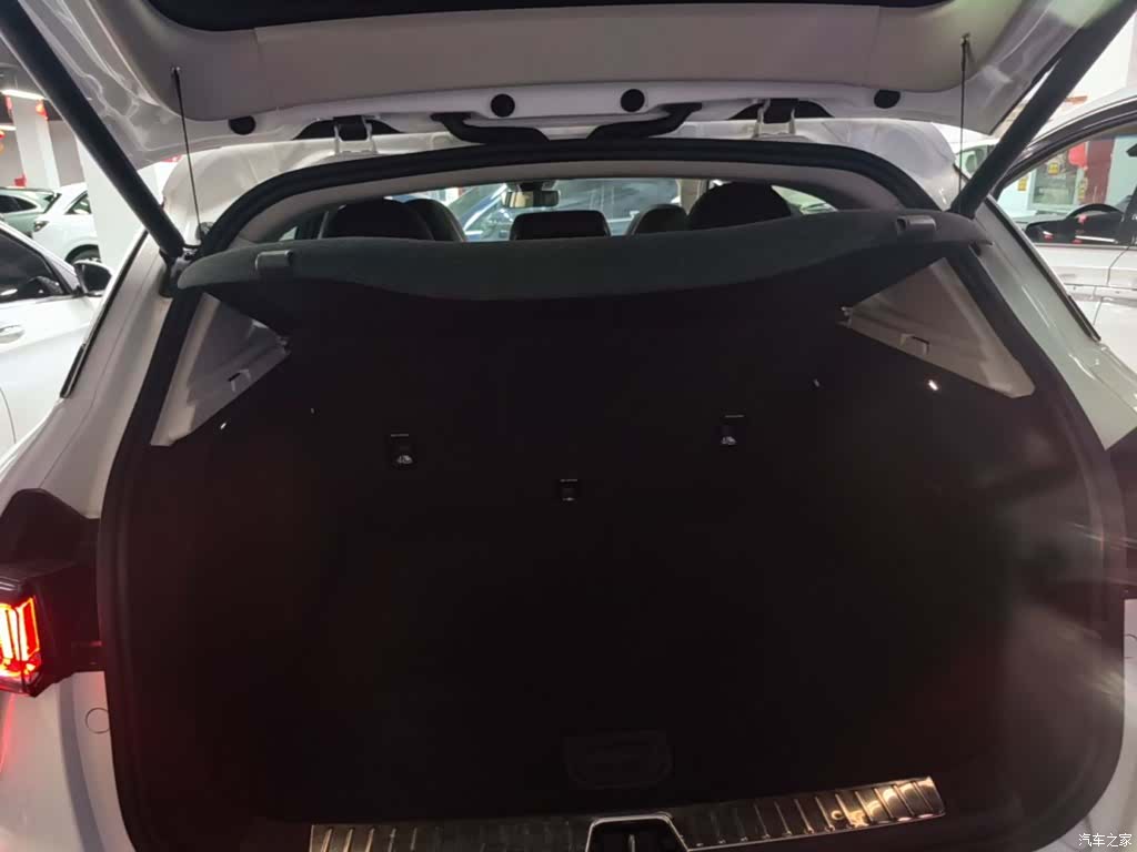 Lynk & Co 01, 2019 19