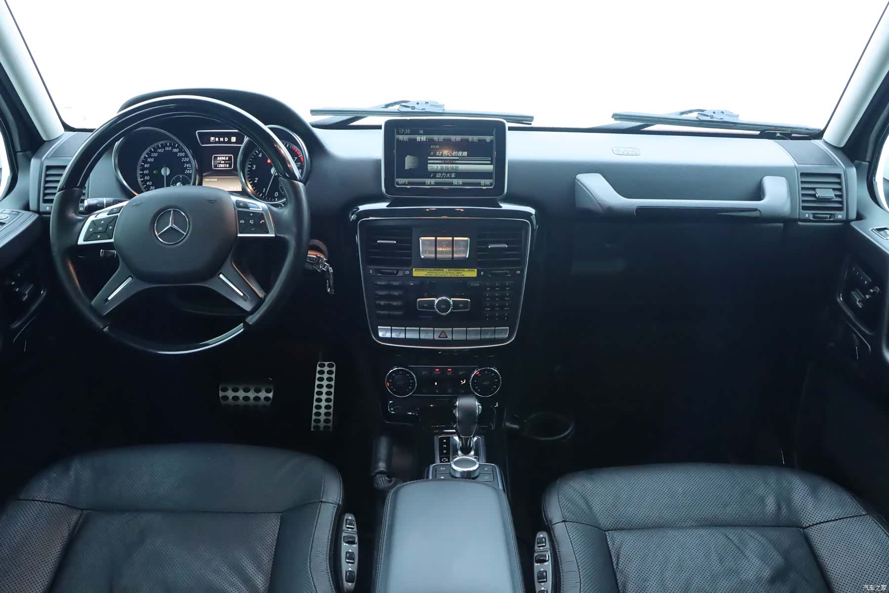 Mercedes-Benz G-Class, 2015 15