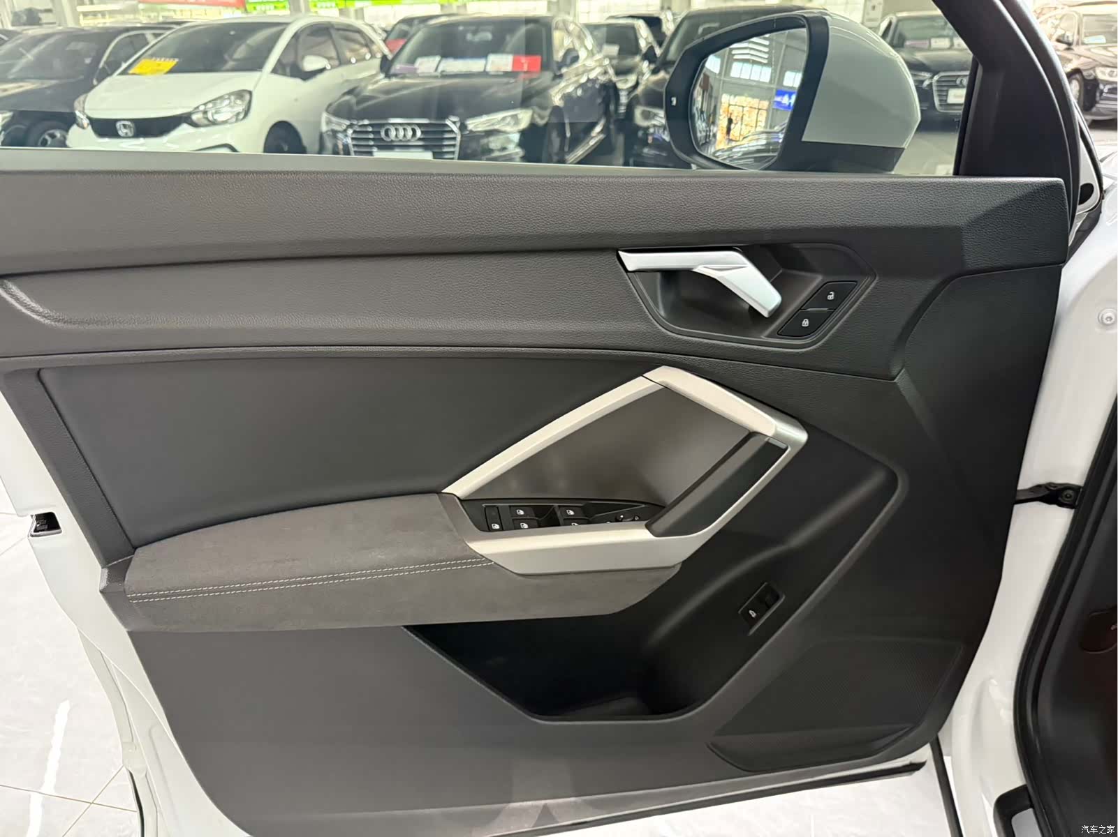 Audi Q3, 2023 17
