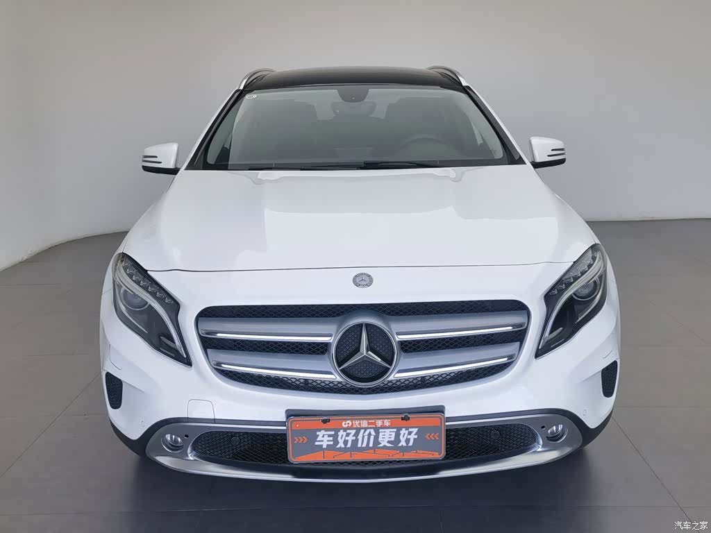 Mercedes-Benz GLA, 2015 3