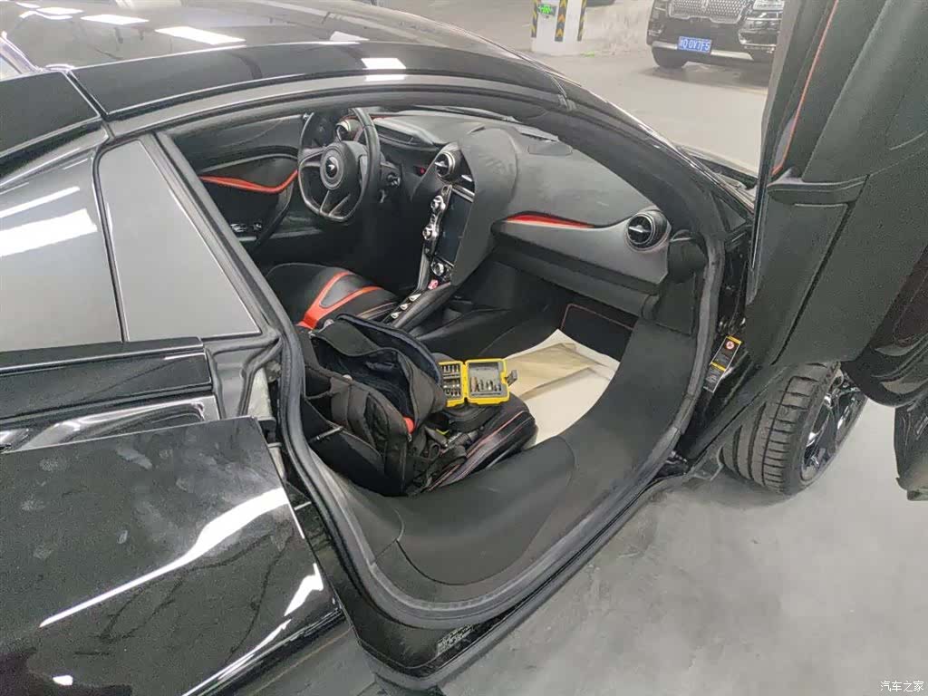 McLaren 720S, 2020 9
