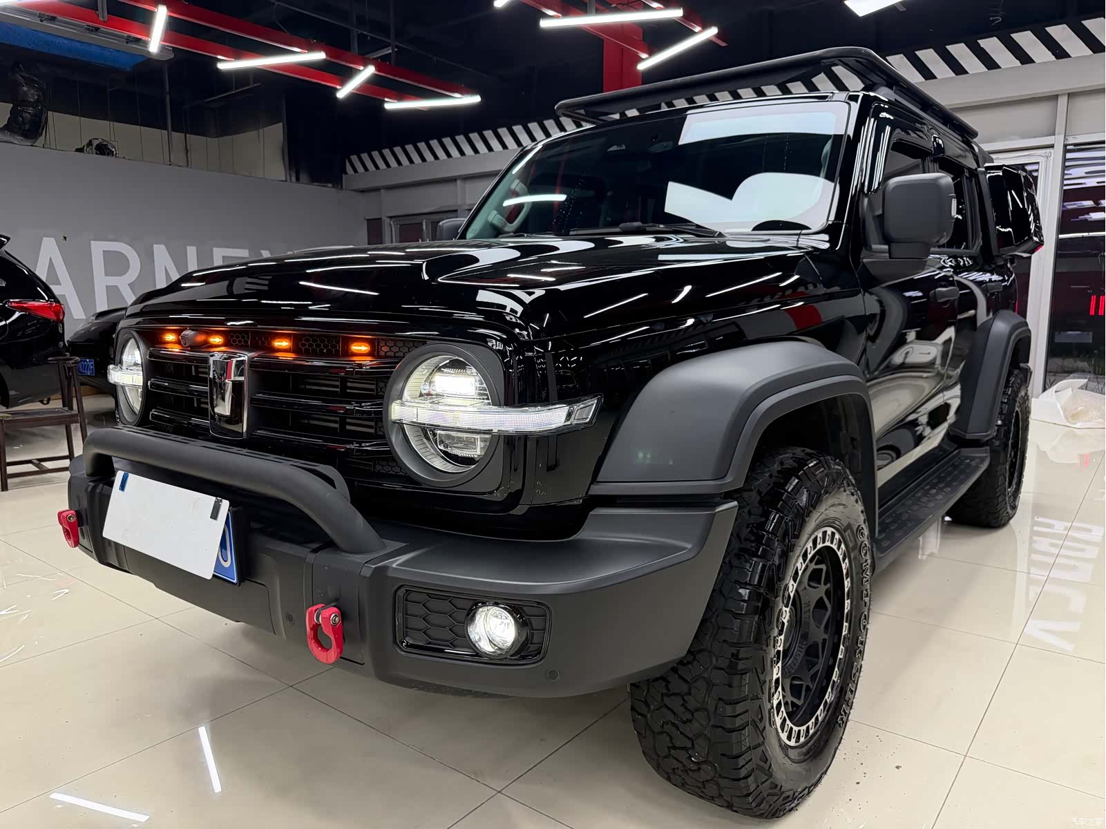 Tank 300, 2025 7