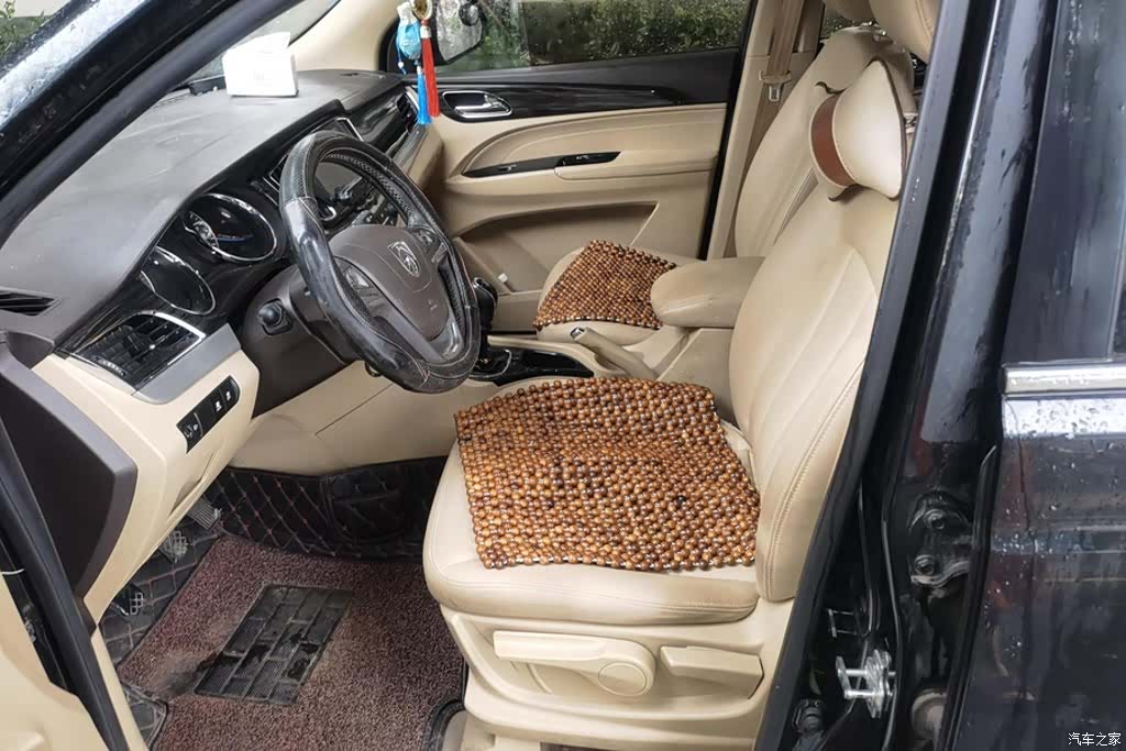 Wuling 730, 2017 9