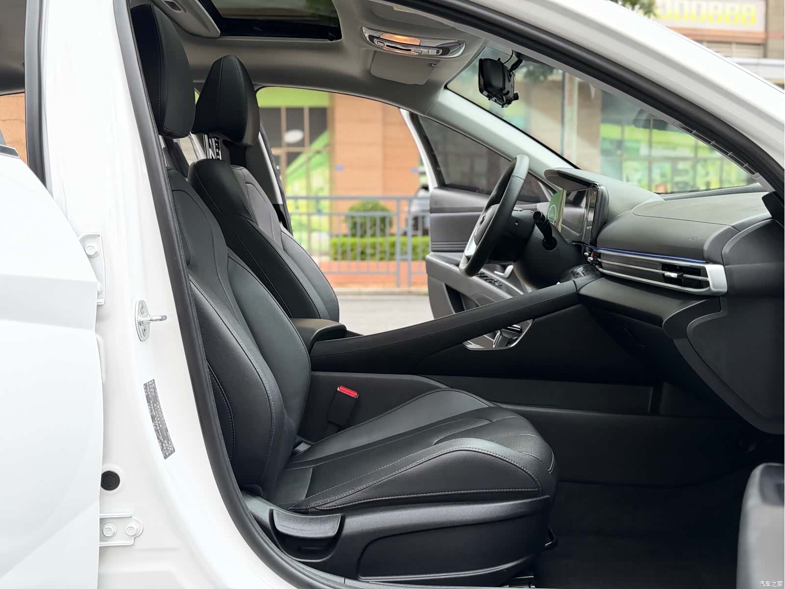 Hyundai Elantra, 2023 8