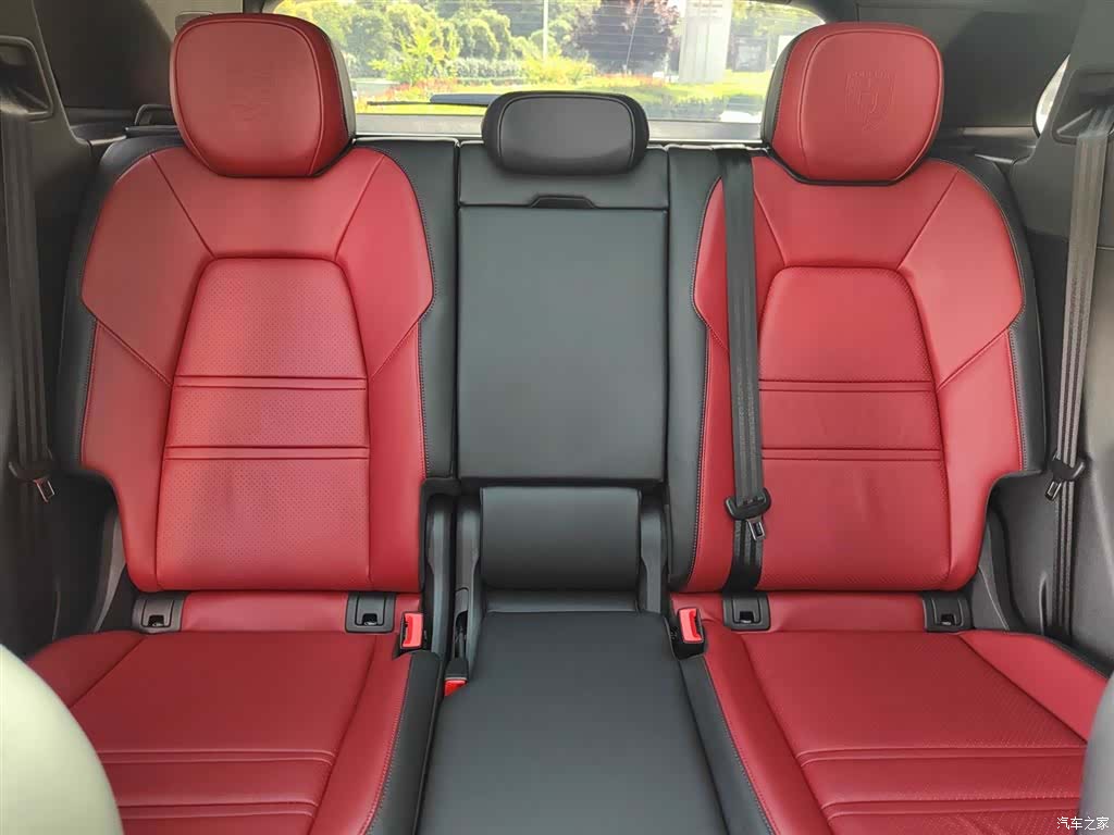 Porsche Cayenne, 2024 26